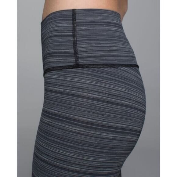 Lululemon High Times Pant Luxtreme In Cyber Stripe Deep Coal Black Size 2 - Picture 2 of 8